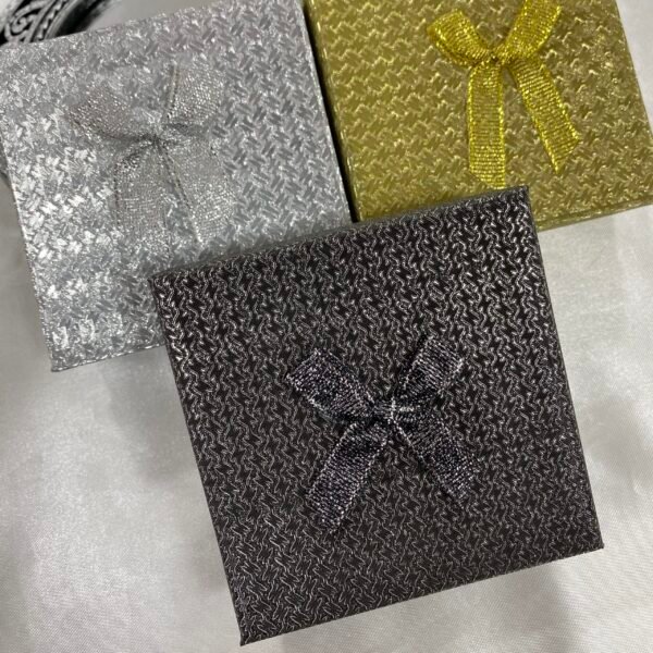 a cajas grandes ( para conjunto anillos aros y cadena)